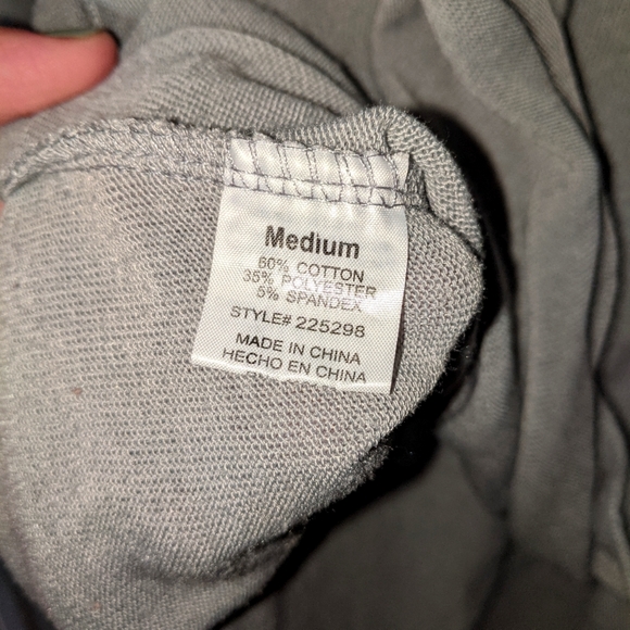 Long Sleeve V-Cut Tee - Picture 2 of 4